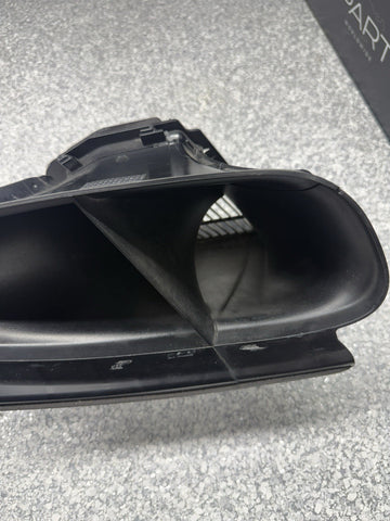 2020-2025 PORSCHE 718 GT4 RS GT4RS REAR LEFT QUARTER AIR DUCT 982815215 OEM