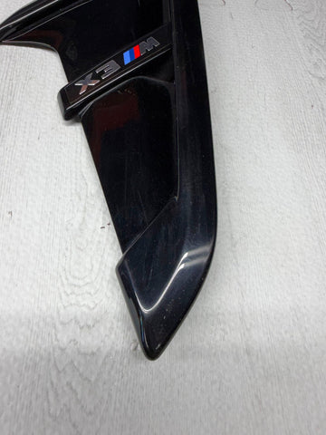 20-24 BMW X3 F97 Front Right Passenger Fender Trim Molding OEM 8070538