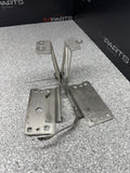 08-13 BMW E90 E92 E93 M3 FRONT BUMPER HANGER BRAKE DUCT BRACKETS 8042081 8042082
