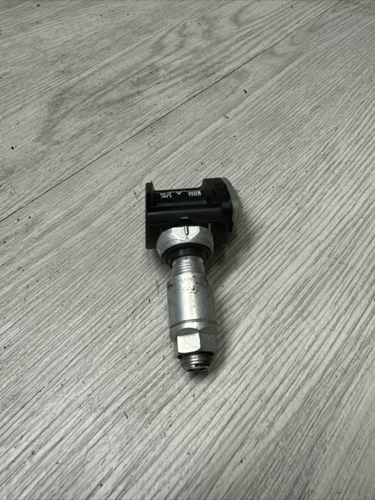 Hamaton Pre-Coded TPMS Sensor For BMW 7 Series G11 (2015-2017) – 433 MHz, 3-Year Warranty