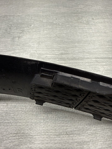 BMW 3 E30 1980 Wiper Trim 1904572 ARB21318 51131904572