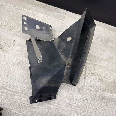 08-13 OEM BMW E90 E92 E93 M3 Front Right Passenger Side Cooler Air Duct Vent