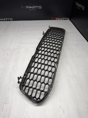 15-18 BMW F87 M2 FRONT BUMPER CENTER GRILLE OEM 51118062178 8062178 *NOTES