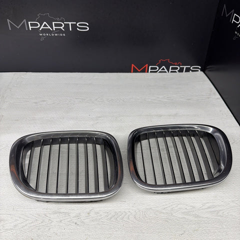 BMW Z3M Front Bumper Kidney Grille Pair OEM