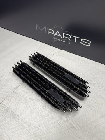AUTOTECKNIC REPLACEMENT CARBON FIBER FENDER GRILLES GRILLS TRIMS BMW E46 M3