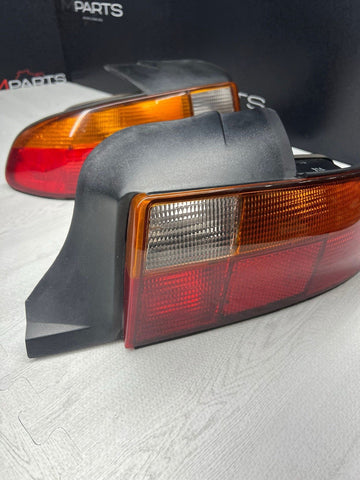BMW Z3 Z3M Convertible Roadster Rear Tail Lights Amber OEM Pair Set