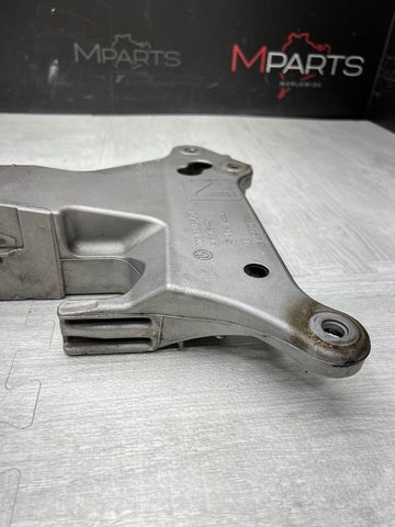 21-26 BMW G80 G82 G83 M3 M4 TRANSMISSION CROSSMEMBER BRACKET MOUNT 2231808942101