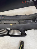 2011-2013 BMW E92 E93 335I LCI FRONT BUMPER COVER ASSEMBLY *Local*