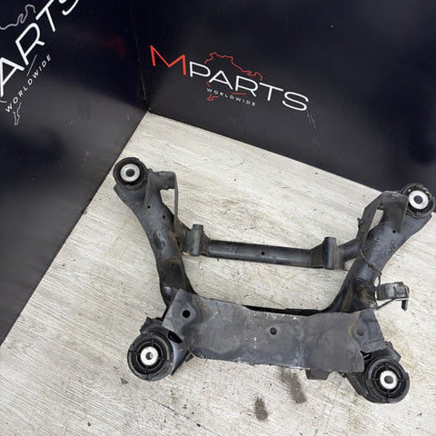 01-06 BMW E46 M3 REAR SUSPENSION SUBFRAME AXLE CARRIER CRADLE