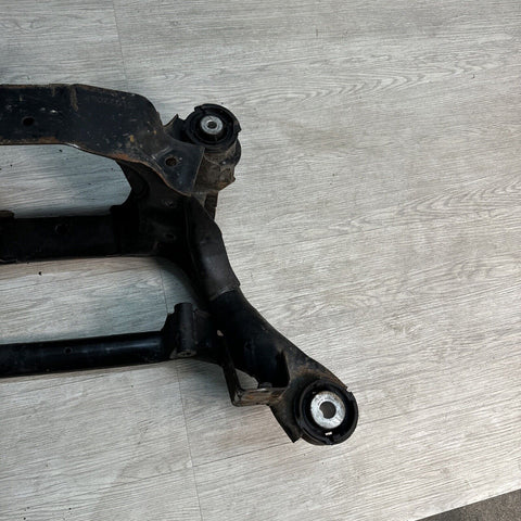 01-06 BMW E46 M3 REAR SUSPENSION SUBFRAME AXLE CARRIER CRADLE