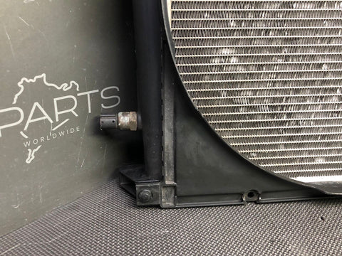 BMW E30 318 325 Coupe Radiator + Shroud