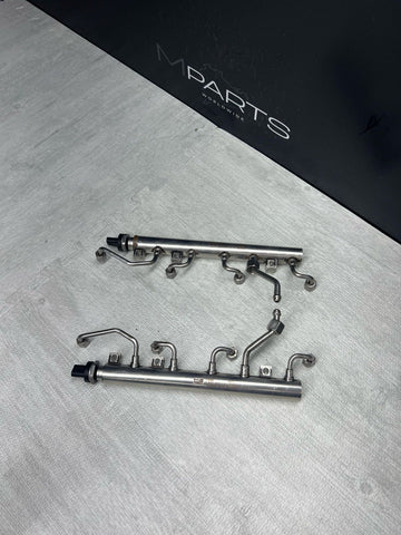 16-25 BMW F90 F91 F92 F93 M5 M8 S63 ENGINE FUEL INJECTOR RAILS