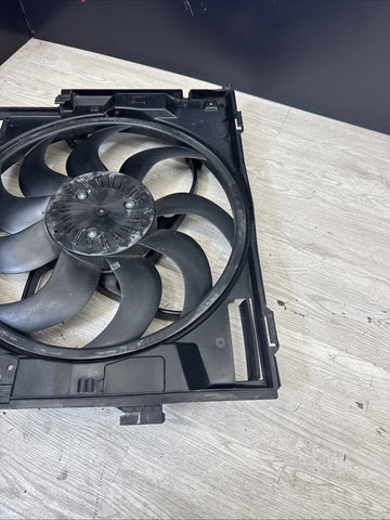 12-16 OEM BMW F22 F23 F30 F32 F33 F36 F87 M2 Radiator Cooling Fan Shroud 850W