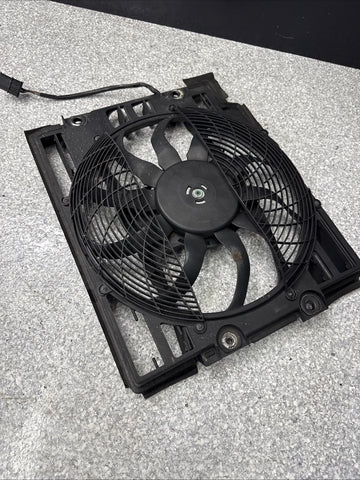 BMW E39 Aux Fan Assembly Electric Radiator Pusher OEM 525i 530i 1999-2003
