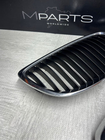 08-13 BMW E90 E92 E93 M3 Front Bumper Kidney Grilles Chrome OEM
