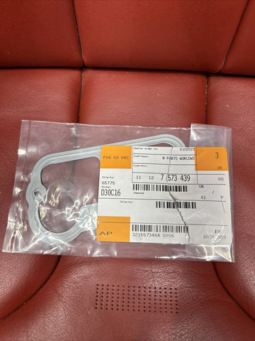 (3) BMW E70 X5 E88 Cylinder Head Cover Gaskets 11127573439 7573439 NEW GENUINE