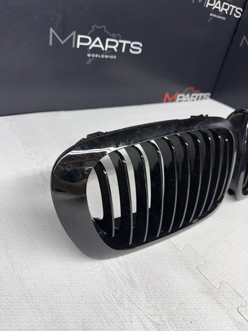 01-06 BMW E46 M3 Front Kidney Grilles Grills Gloss Black