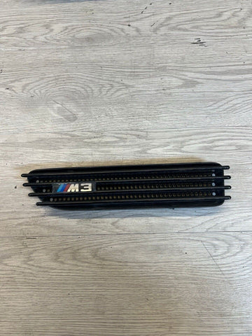 01-06 BMW E46 M3 BLACK Left Driver Fender Vent Grille Grills Trim