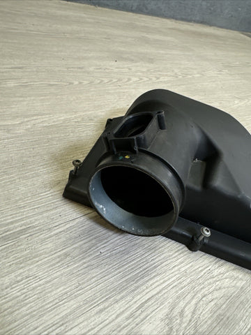 15-20 BMW F80 F82 F83 M3 M4 S55 Left Driver Air Intake Filter Box Upper Top Only