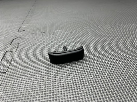 BMW E46 330 M3 CONVERTIBLE REAR SEAT BELT GUIDE 7009662 52107009662 ORIGINAL