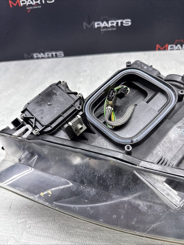 BMW 07-10 E92 E93 328i 335i 08-13 E90 E92 E93 M3 Right Headlight 63117182517 OEM