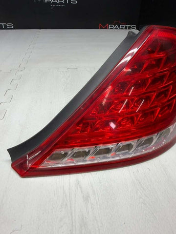 08-10 BMW E63 E64 650i M6 Rear Right LCI Led Taillight Lamp Assembly OEM 7177070