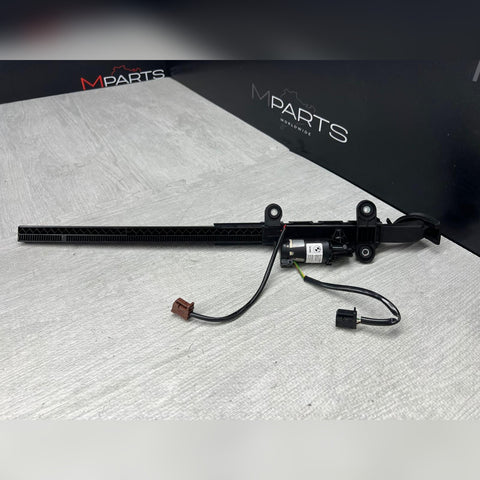 2006-2013 BMW E92 E93 M3 COUPE RIGHT SEAT BELT HANDOVER 7211 9165380-02 OEM