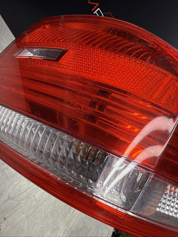 07-10 BMW E92 328 335 M3 Coupe Rear Right Outer Tail Light OEM *Spider Cracks*