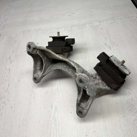 08–13 BMW E90 E92 E93 M3 DCT Supporting Bracket Gearbox Mount Holder OEM 7840415