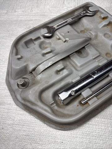 BMW OEM E30 TRUNK LID TOOL KIT TRAY REAR FLAP GRAY + TOOLS 71111128911
