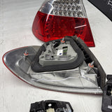 01-06 E46 BMW 330 M3 CONVERTIBLE REAR LED TAIL LIGHTS 6937454 SET *Notes*