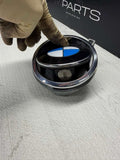 04-10 BMW 640 650i M6 Convertible Rear Trunk Lid Emblem Logo Handle 7200896 OEM