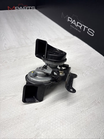 BMW 00-06 E46 323 325 328 330 M3 High/Low Tone Horn OEM
