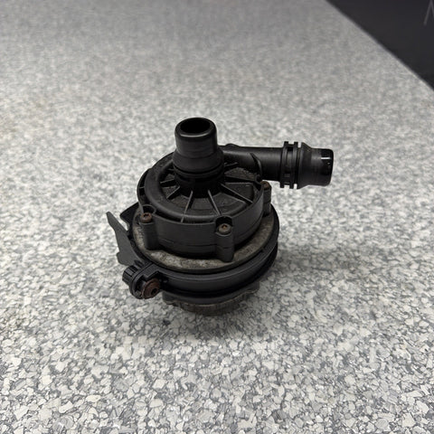 15-20 OEM BMW F22 F32 F82 F83 F87 Auxiliary Electric Water Pump B46 S55 Engine