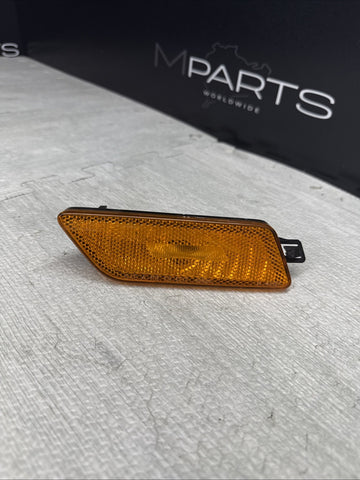 OEM Passenger Right Side Marker Light 95B945120 Porsche Macan 2015-2022