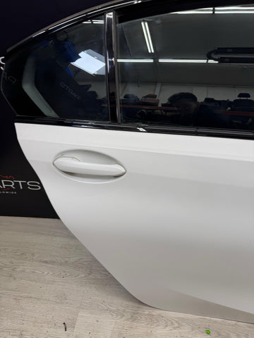 (PICKUP ONLY) BMW 21-26 G20 330 G80 M3 Sedan Right Rear Passenger Door Shell