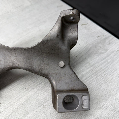 08-13 BMW 3 Series E90 E92 E93 M3 Gearbox Supporting Bracket Mount OEM 7840415