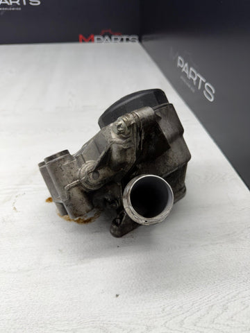 15-20 BMW F80 F82 F83 M4 M3 3.0 S55 Oil Filter Housing Cooler Pump Outlet OEM