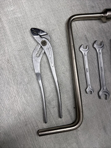 01-06 BMW E46 325 330 M3 Emergency Trunk Tool Tools Kit Set OEM HEYCO