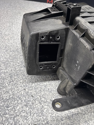 1715881 BMW E30 Air Intake Filter Box 280202082