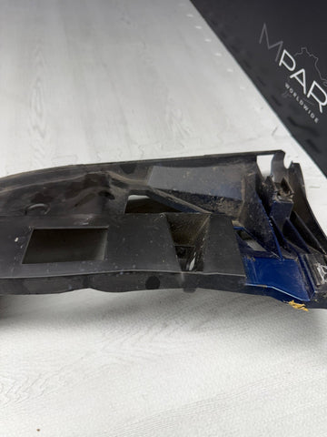 01-06 BMW E46 M3 Front Right Passenger Side Guard Bracket OEM 2695248 *Notes