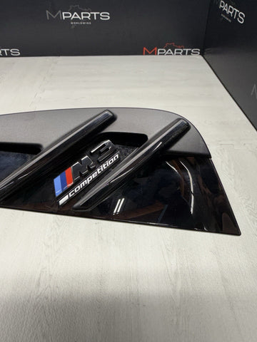 BMW 21-26 G80 M3 COMPETITION RIGHT FENDER GRILL GRILLE BADGE BLACK 177057-10