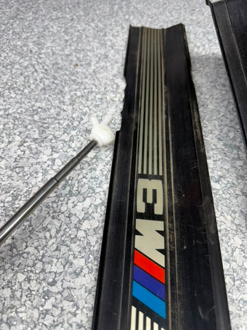 92-98 BMW E36 M3 S52 Sedan Four Door Sills Plates Cover Plastic BLACK OEM *NOTE*