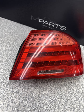 11-13 BMW OEM E93 335 LCI Rear Tail Right Passenger Side Stop Light Outer