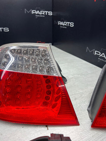 01-06 E46 BMW 330 M3 CONVERTIBLE REAR LED TAIL LIGHTS 6937454 SET