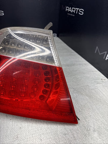 01-06 E46 BMW 330 M3 CONVERTIBLE REAR LED TAIL LIGHT DRIVER 6937453 *Notes*