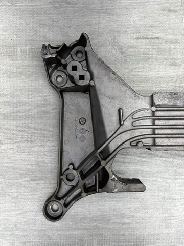 21-26 BMW G80 G82 G83 M3 M4 TRANSMISSION CROSSMEMBER BRACKET MOUNT 2231808942101