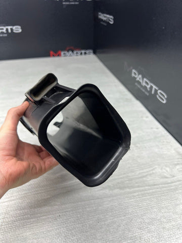 BMW 21-25 G80 G82 G83 M3 M4 FRONT LEFT DRIVER AIR INTAKE DUCT GUIDE 8095803
