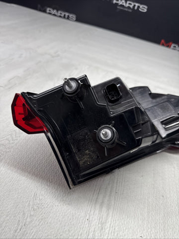 BMW 19-26 G20 G80 M3 RIGHT PASSENGER OUTER TAIL LIGHT LED OEM 5A3BCA2