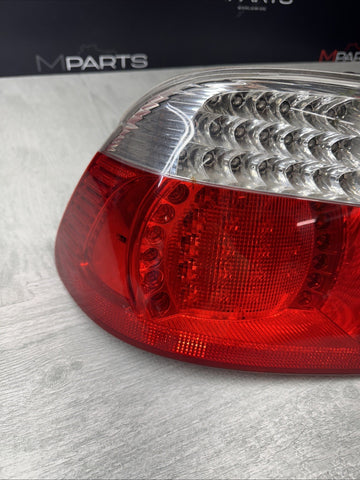 01-06 E46 BMW 330 M3 CONVERTIBLE REAR LED TAIL LIGHT DRIVER 6937453 *PIXELS*